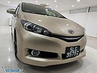 Toyota Wish 1.8 CVT Elegance 2016 Beige Push Start
